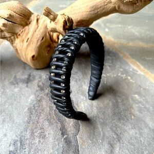 New🌟Anthropologie-Leatherette Headband-Black